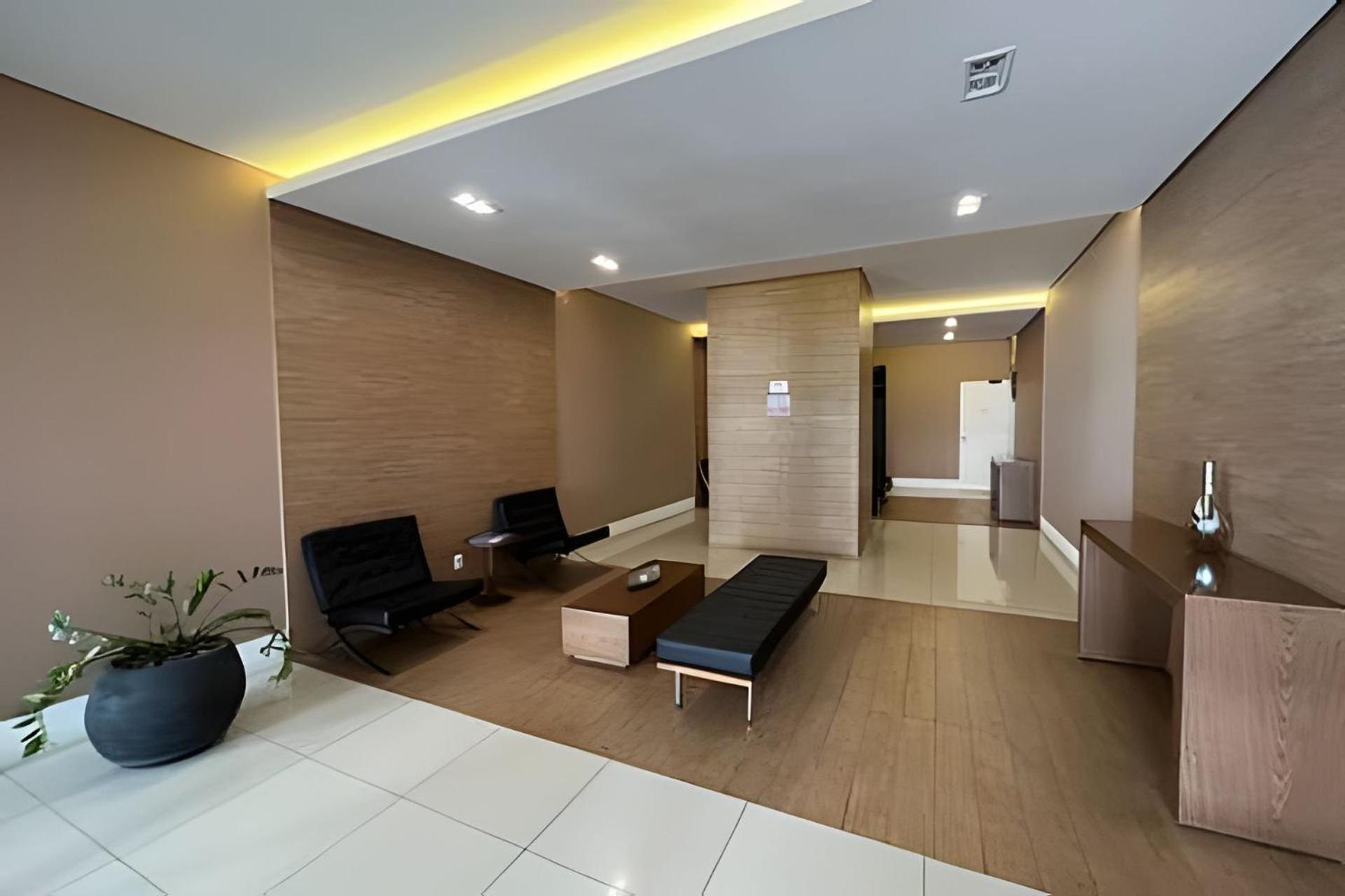 Rua Paim - Garagem, Ar Condicionado E Piscina *