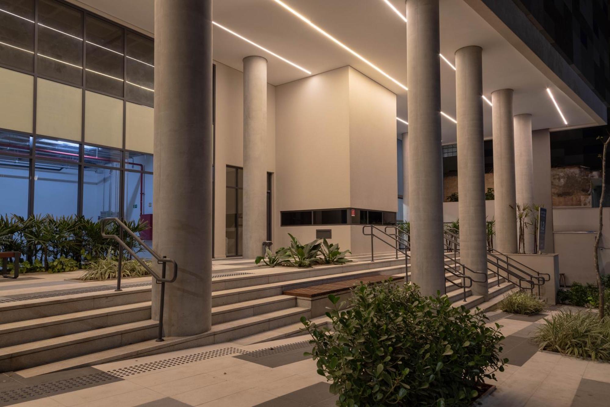 Apartamento 360 Facto Paulista - Mobiliados *