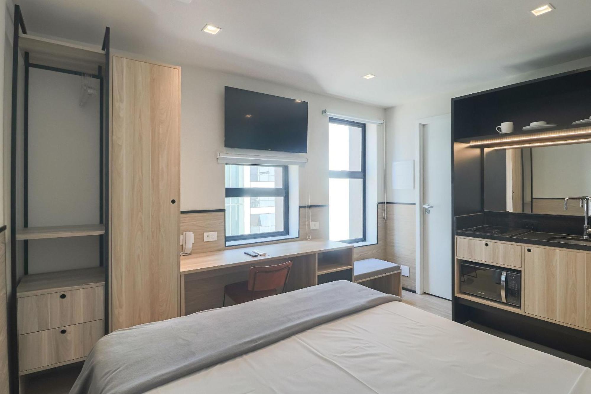 Housi Paulista Apartment *