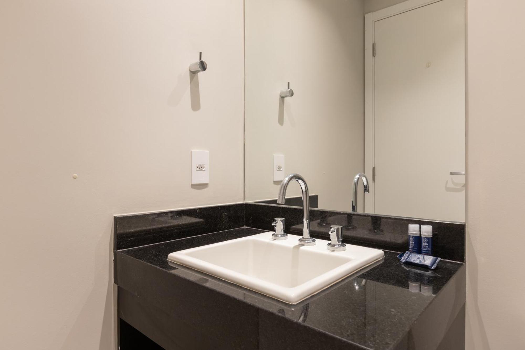 Easy Star - Fresco E Iluminado Perto Do Allianz Parque - Mh04h Apartamento *