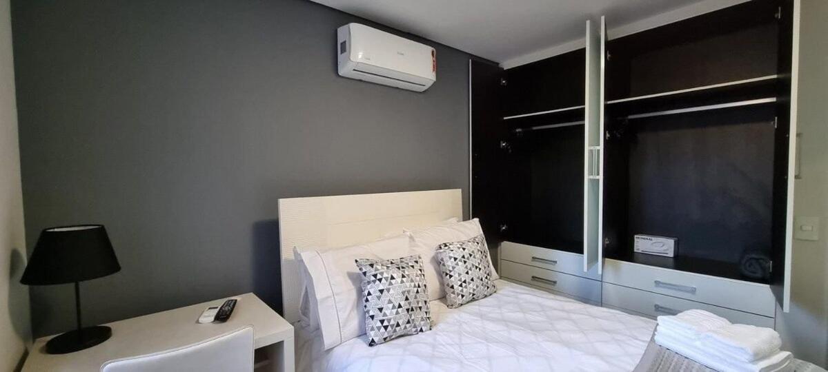 Aptos Modernos E Reformados, Proximo Metro Moema Apartamento São Paulo