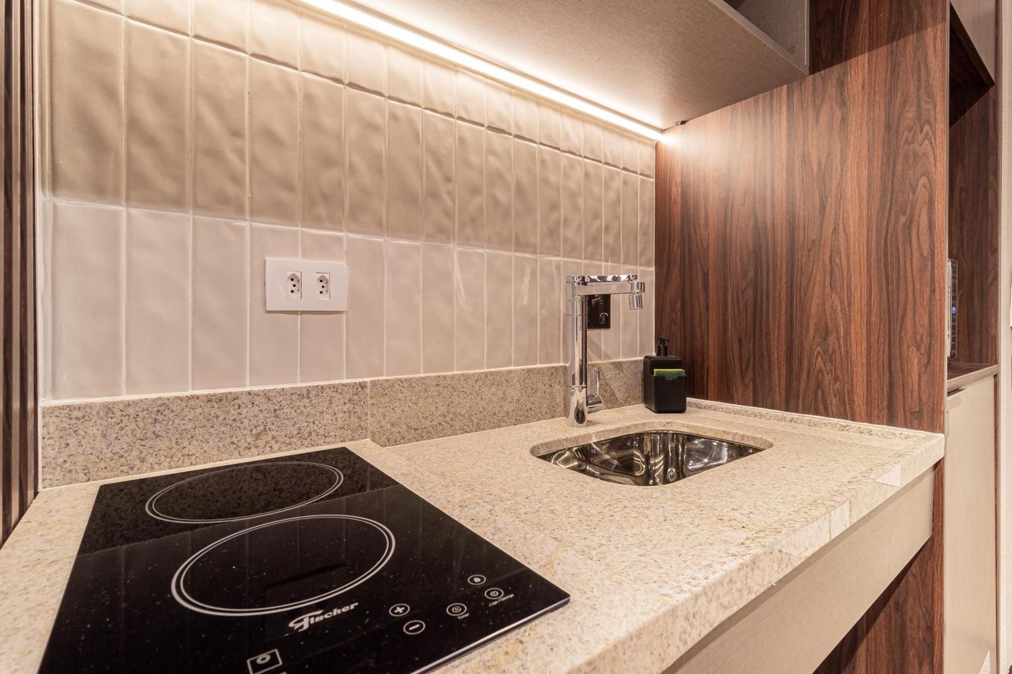 Hotel Iconyc Charlie Ibirapuera 4*