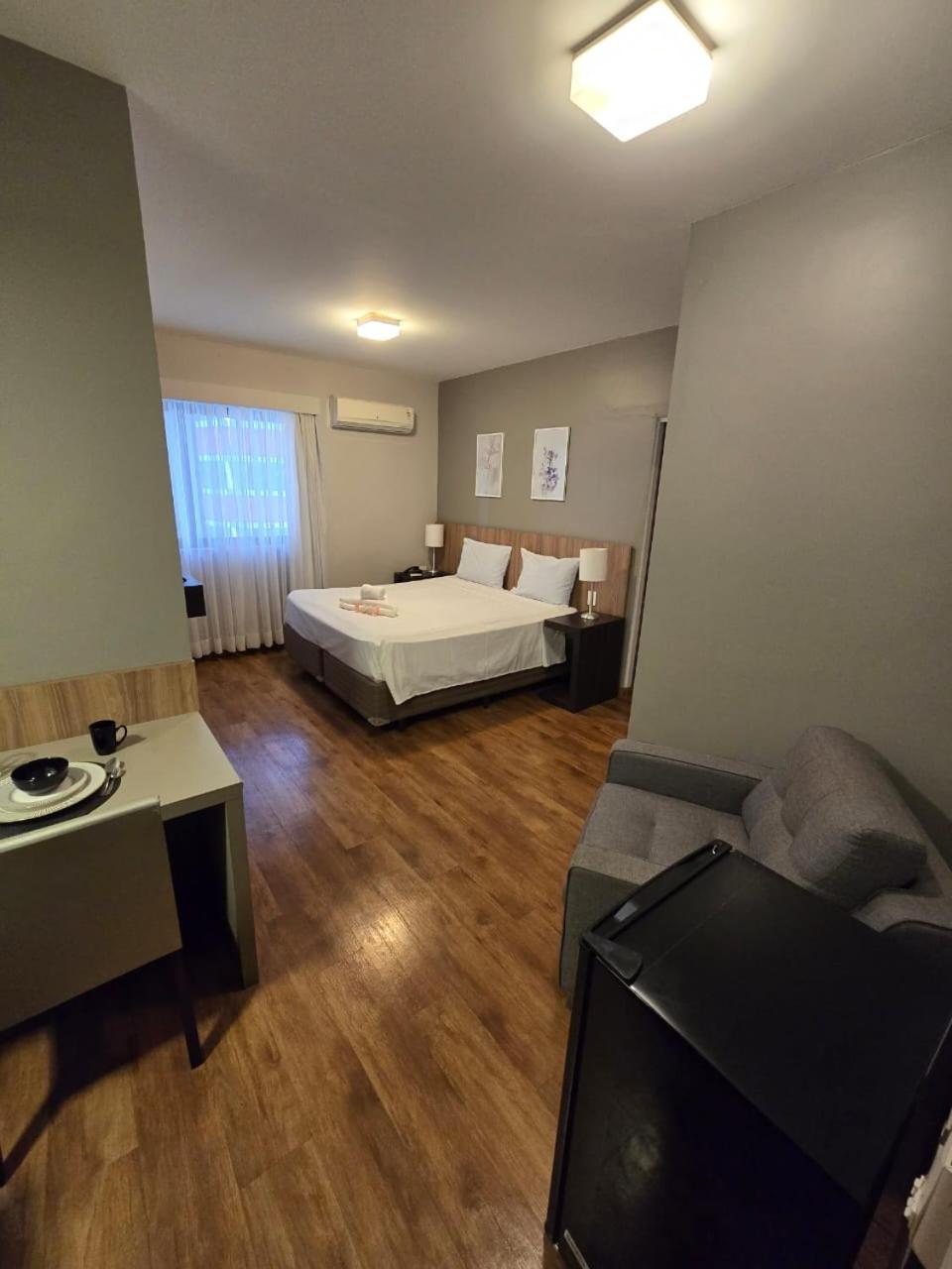 La Paulista - Flat 806 - Service + Academia + Piscina + Prox. Paulista Apartamento