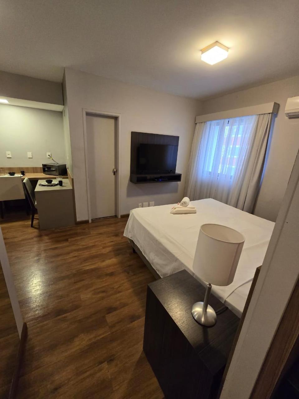 La Paulista - Flat 806 - Service + Academia + Piscina + Prox. Paulista Apartamento *