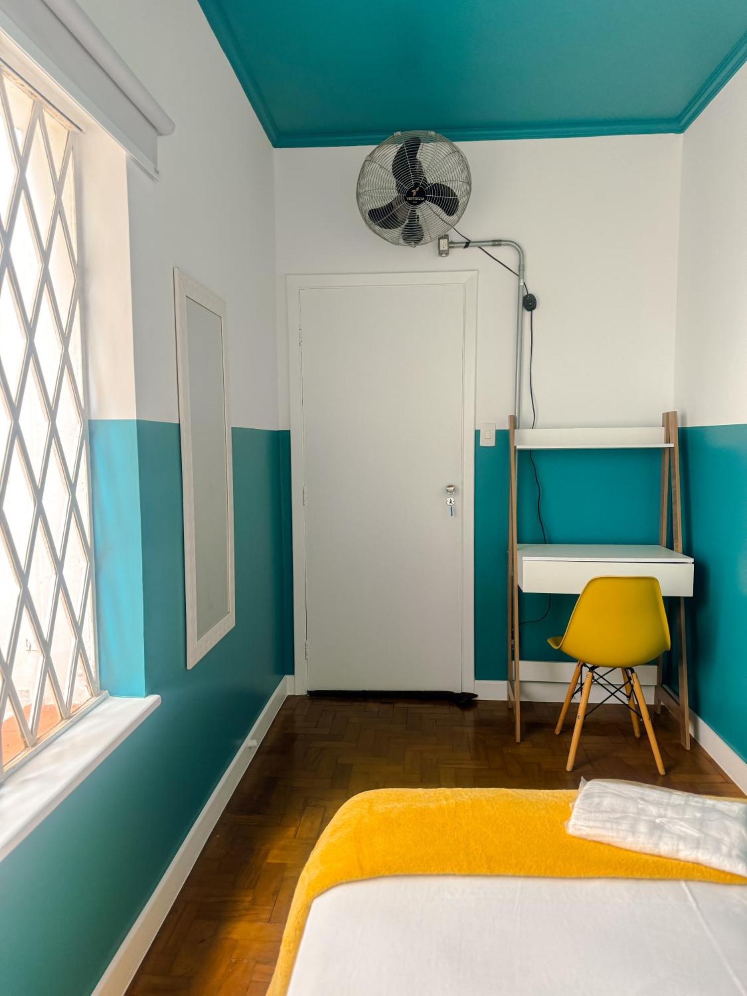 Hostel Lamparina