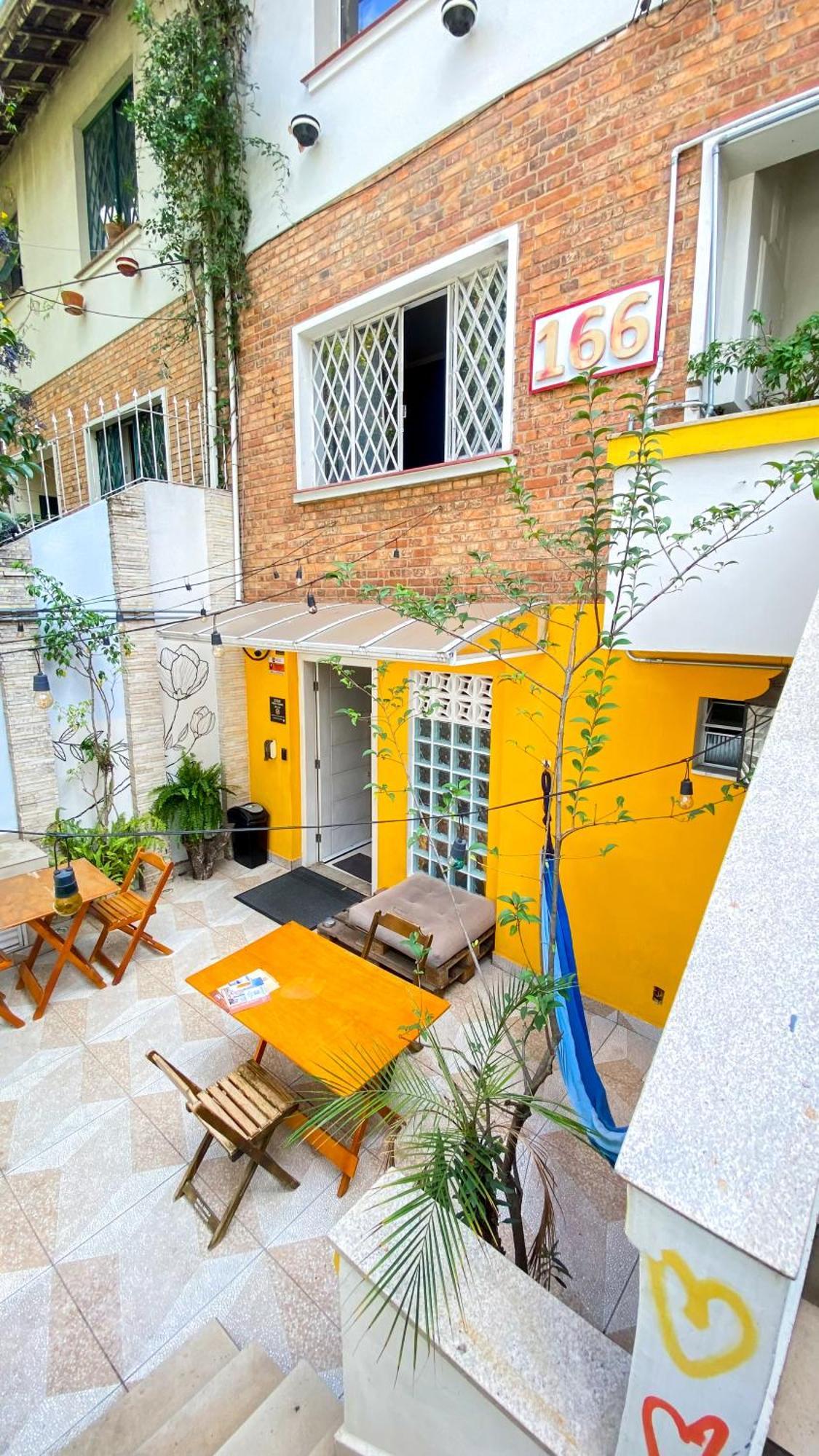 Hostel Lamparina