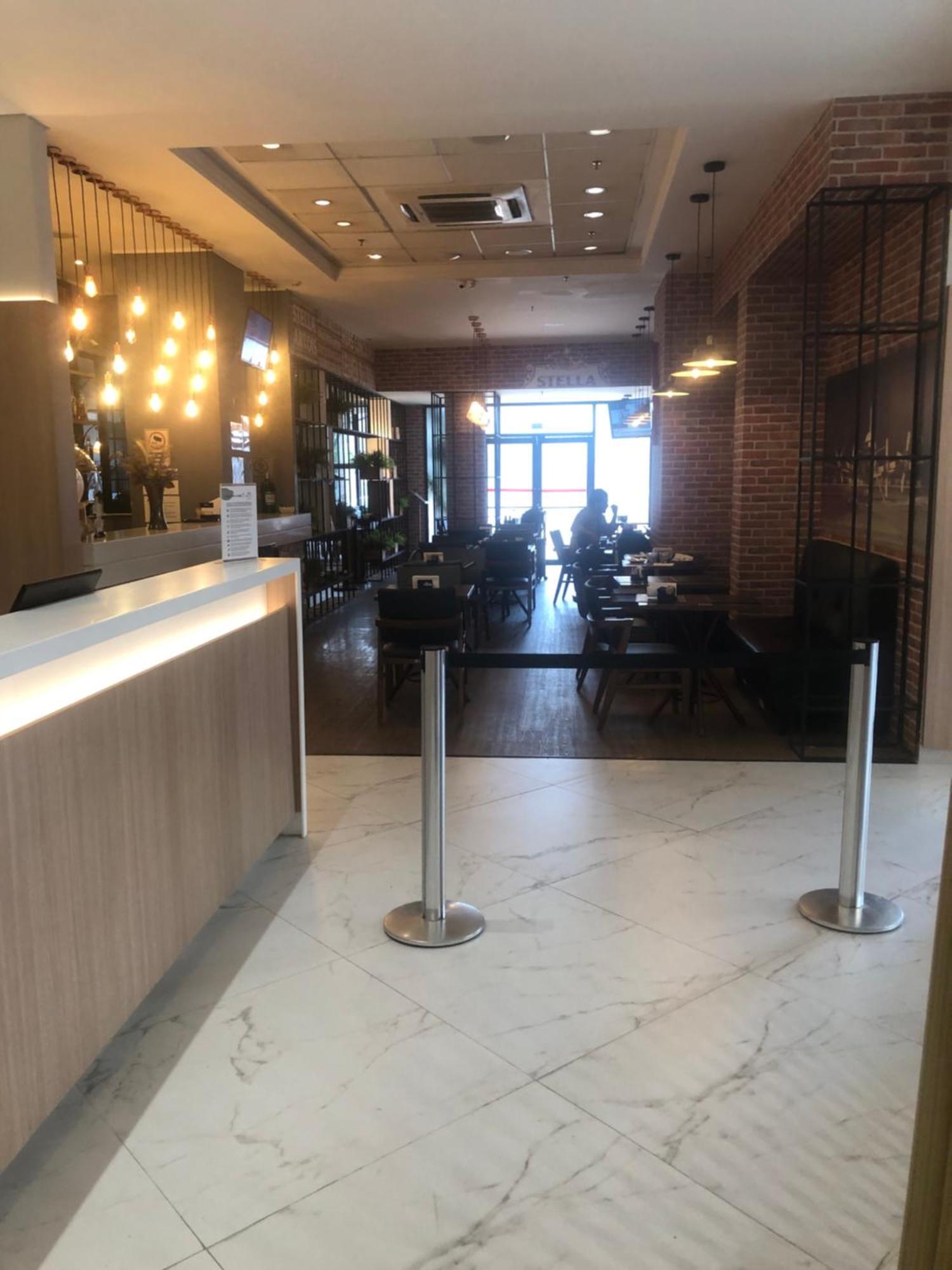Apartamento Flat Com Conforto E Requinte Em Frente Aeroporto - H1001