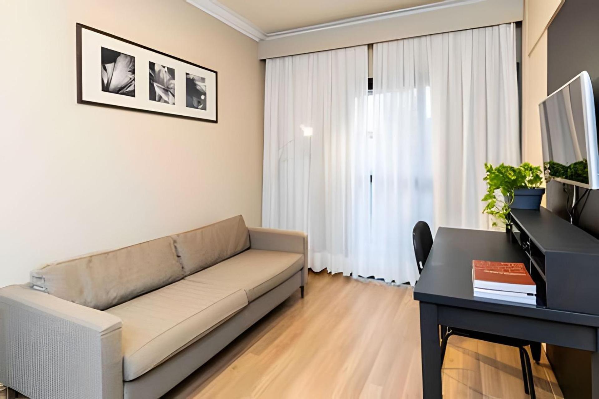 Apartment Cond The Town Flats *