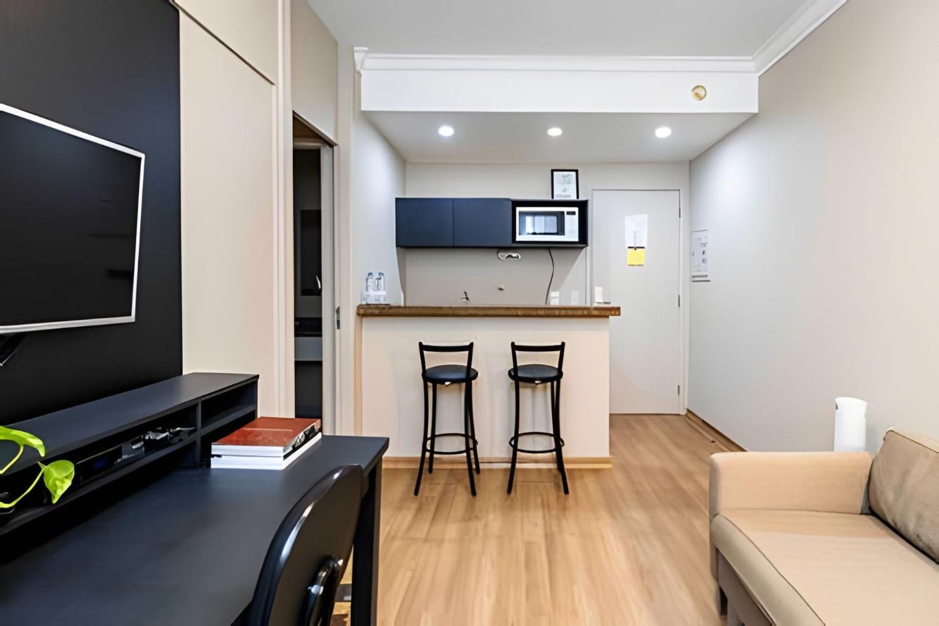 Apartment Cond The Town Flats