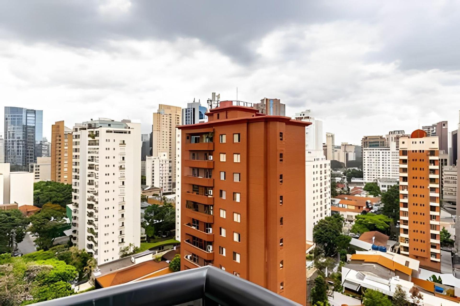 Apartment Cond The Town Flats *