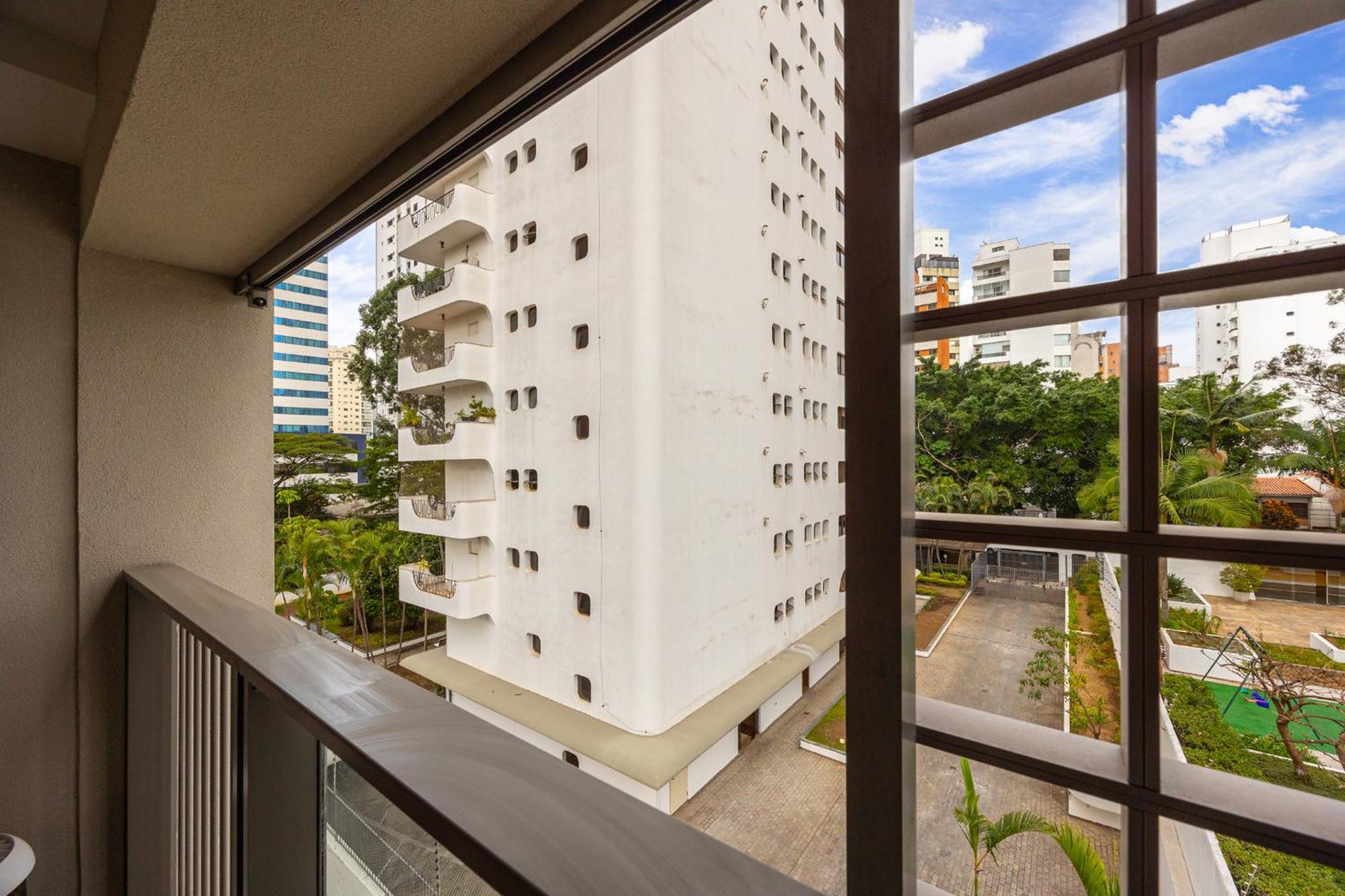 Easy Star - Charmoso No Novo Brooklin - Kb03i