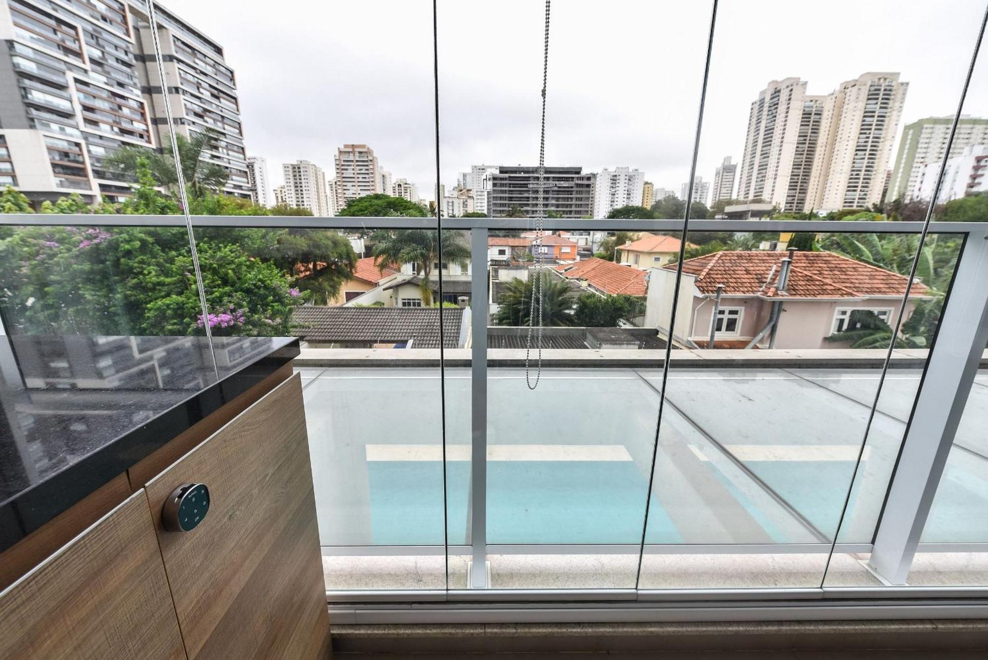 Eo4 Alto Padrao Com Garagem Para Sua Tranquilidade *
