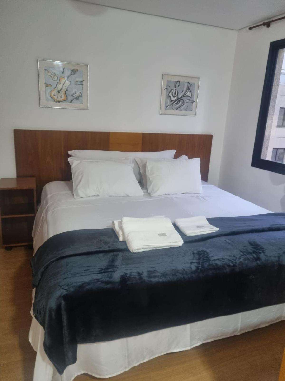 Apartamento Flat Jamaris 100 Moema Uh1211 *