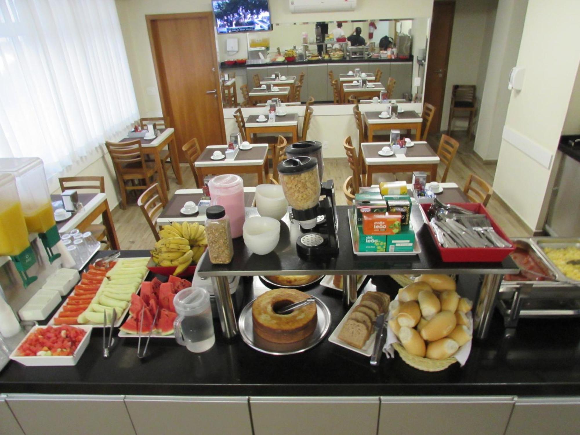 Hotel Urbis: Near Sampa Sky