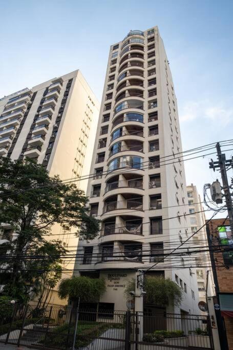Lindo Itaim Bibi Apartamento *