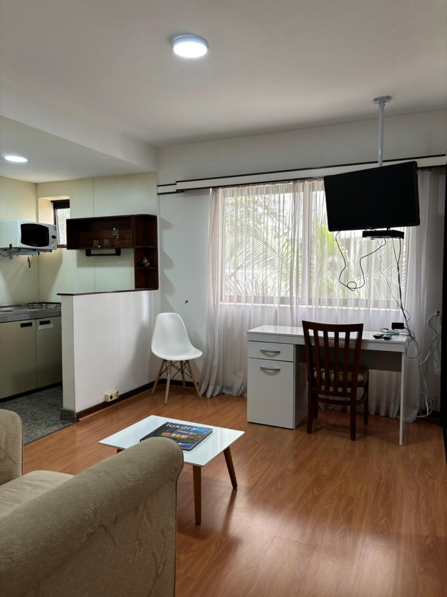 Flat Itaim-bibi - Excelente Localizacao *