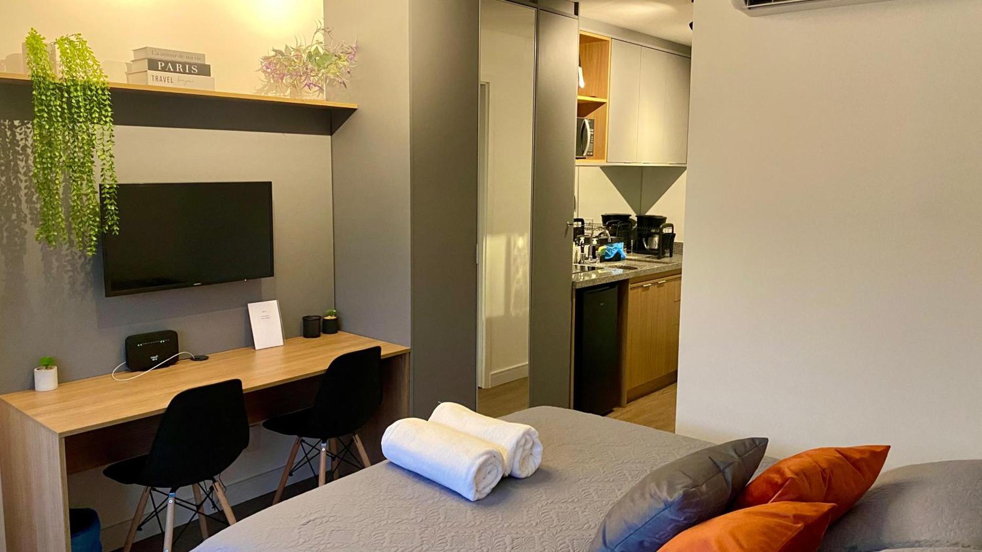 1214 Lux Allianz Park Apartment *