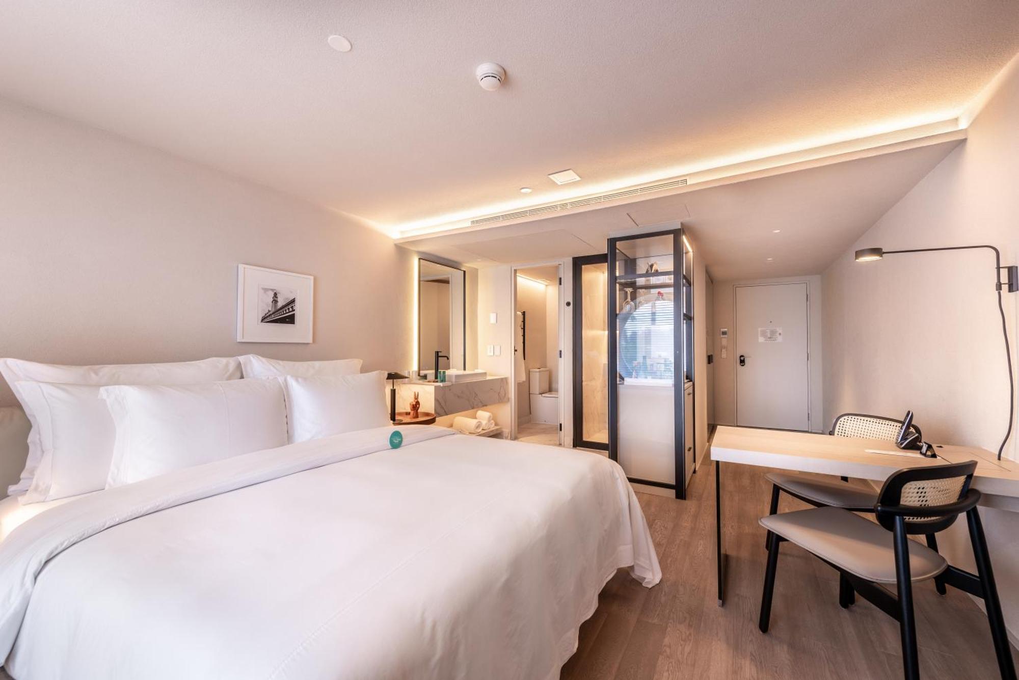 Unique Hotel