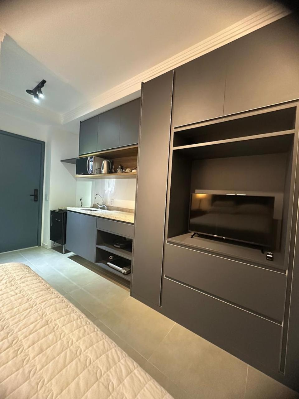 Apartment Prox Metro Oscar Freire Sao Paulo