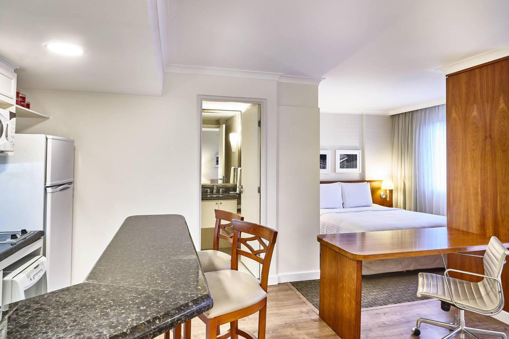 Marriott Executive Hotel 4*