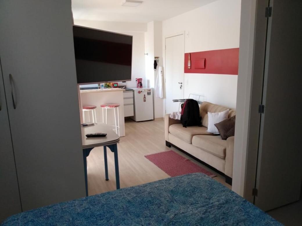 Apartment Descolado Na Liberdade - Predio Com Piscina *