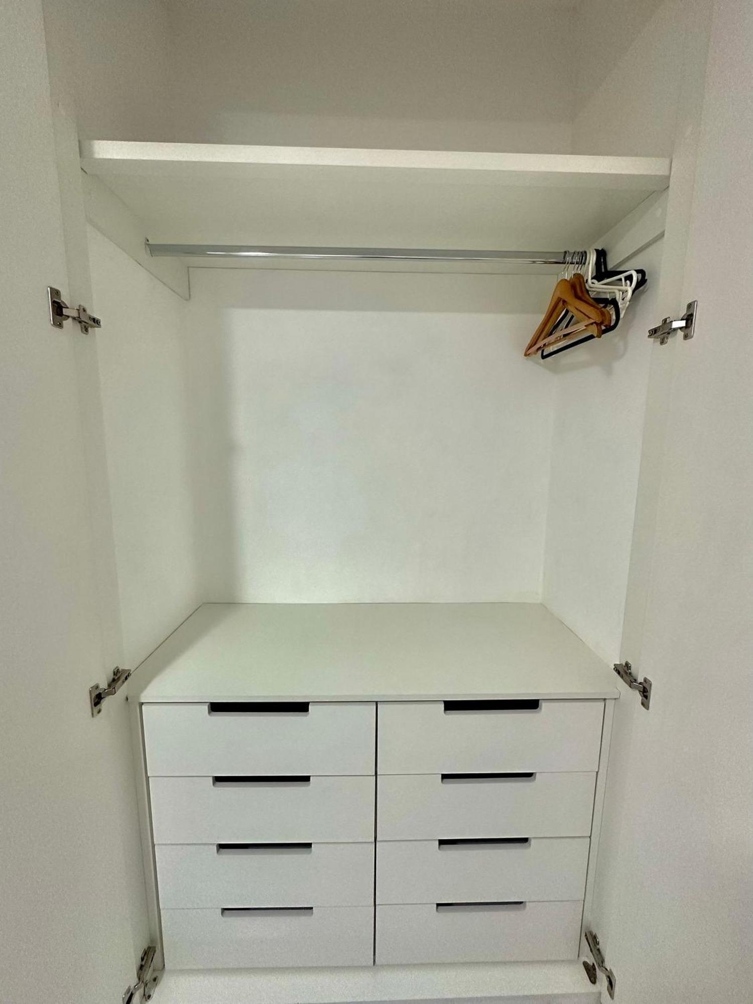 Apartamento C Garagem E Ar Condicionado *