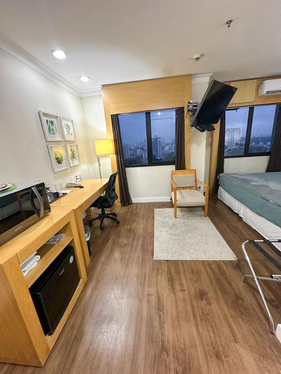 Apartamento Flat Com Conforto E Requinte Em Frente Aeroporto - H1001
