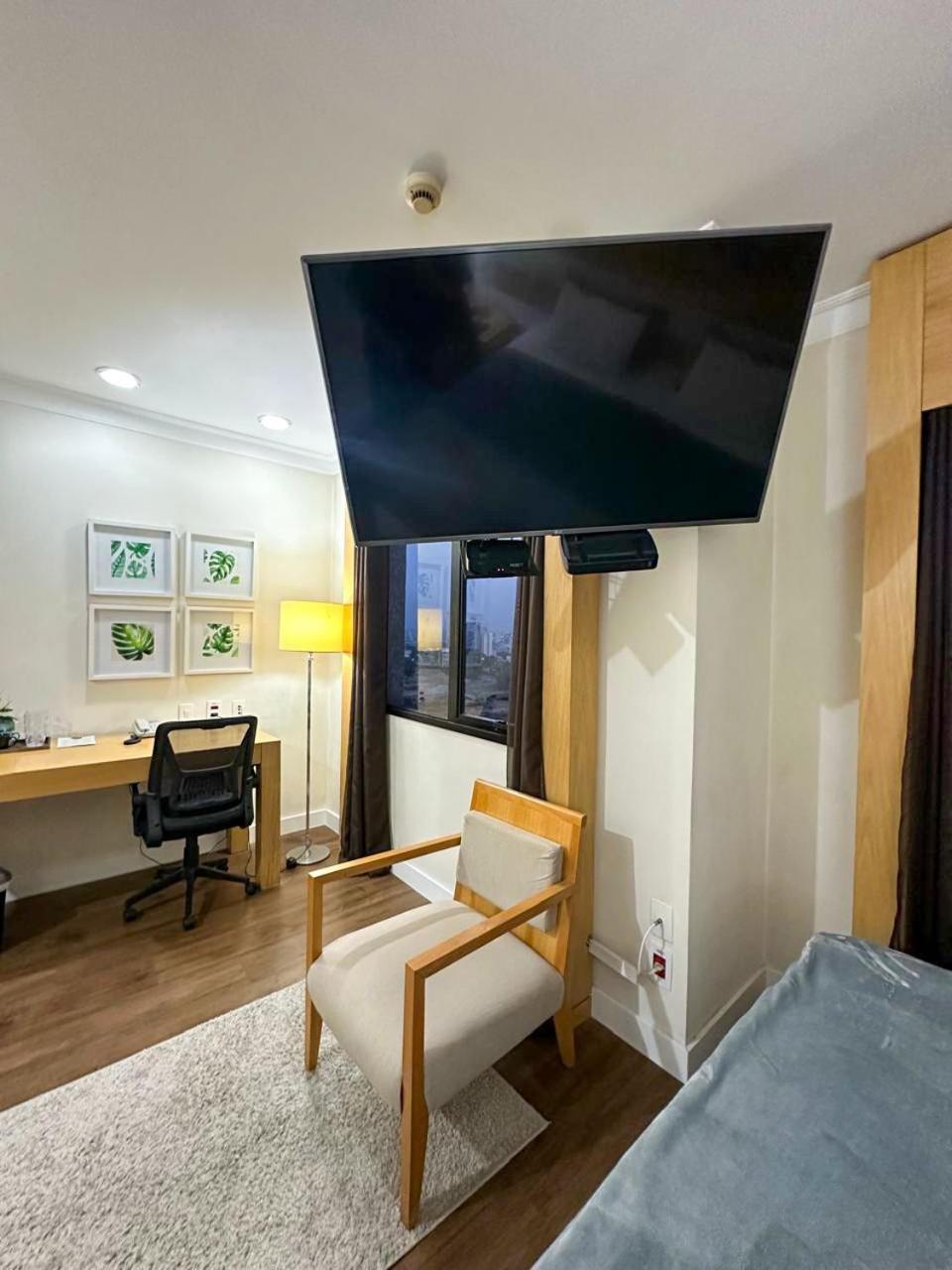 Apartamento Flat Com Conforto E Requinte Em Frente Aeroporto - H1001