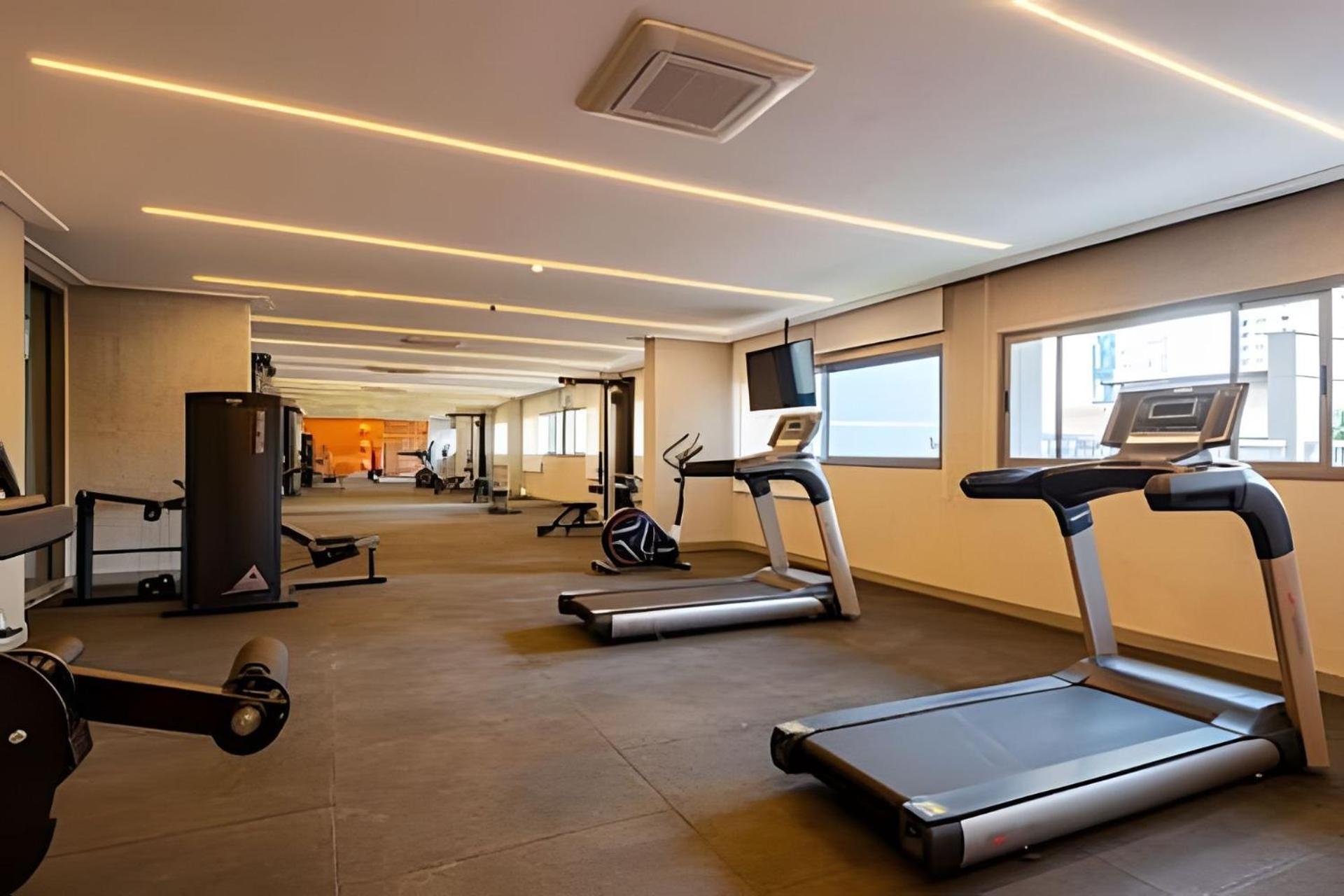 Pinheiros I Faria Lima, Apto Studio, 50m Metro, Piscina, Wi-fi Apartamento