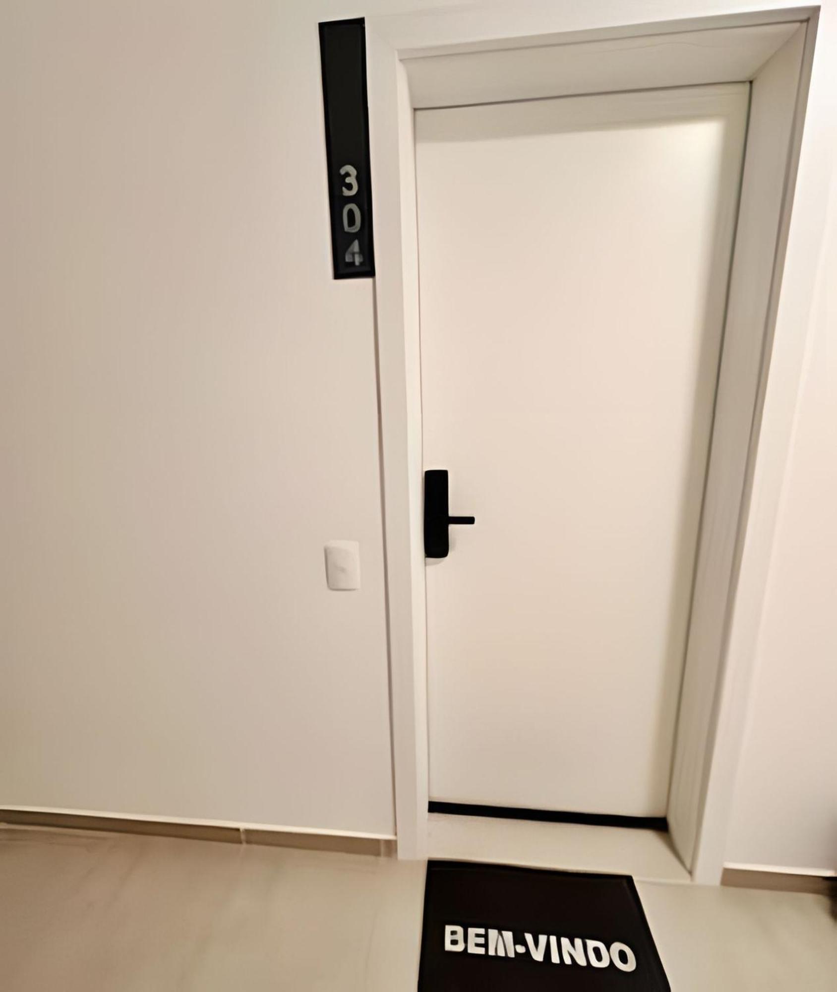 Pinheiros I Faria Lima, Apto Studio, 50m Metro, Piscina, Wi-fi Apartamento