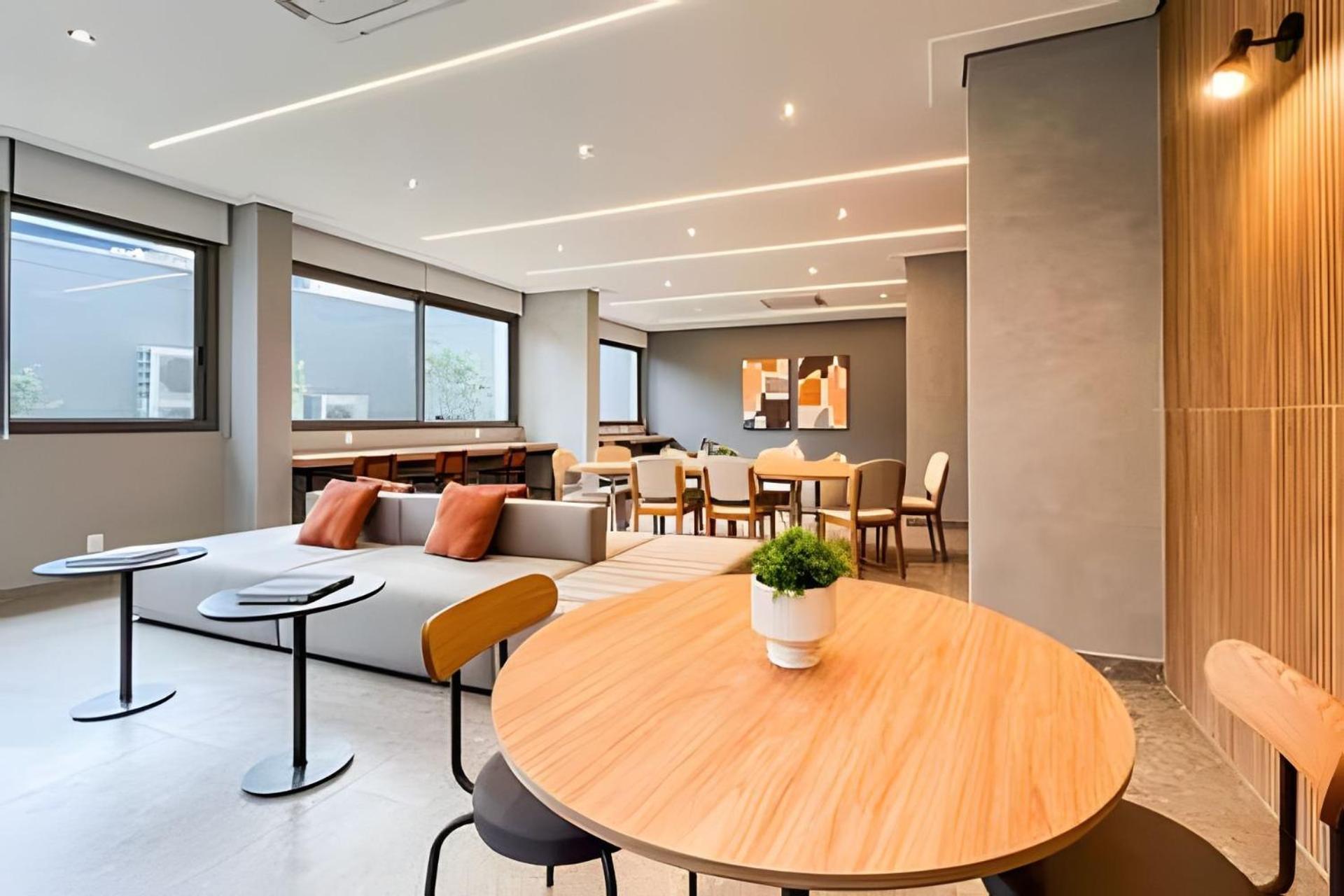 Apartamento Pinheiros I Faria Lima, Apto Studio, 50m Metro, Piscina, Wi-fi