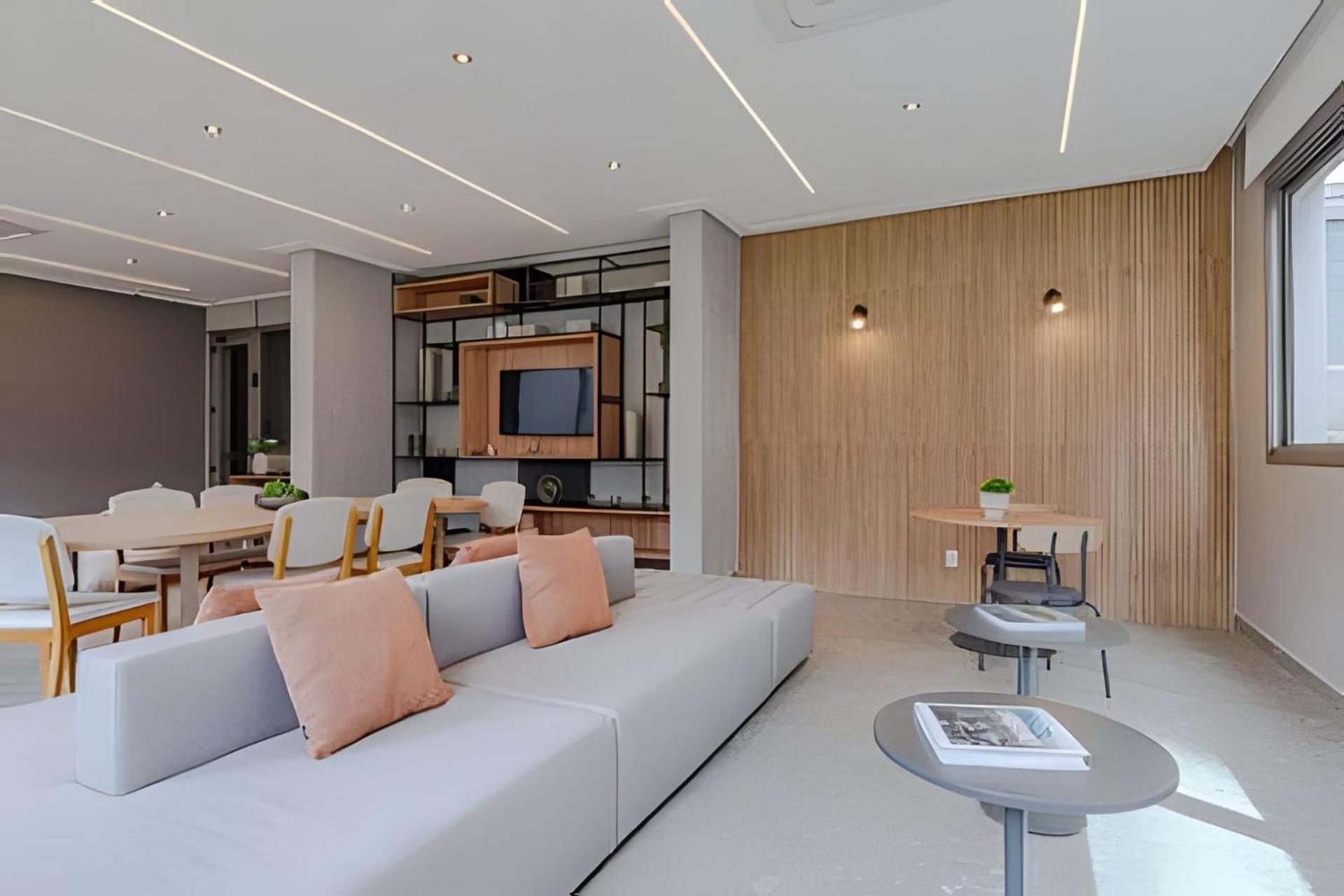 Pinheiros I Faria Lima, Apto Studio, 50m Metro, Piscina, Wi-fi