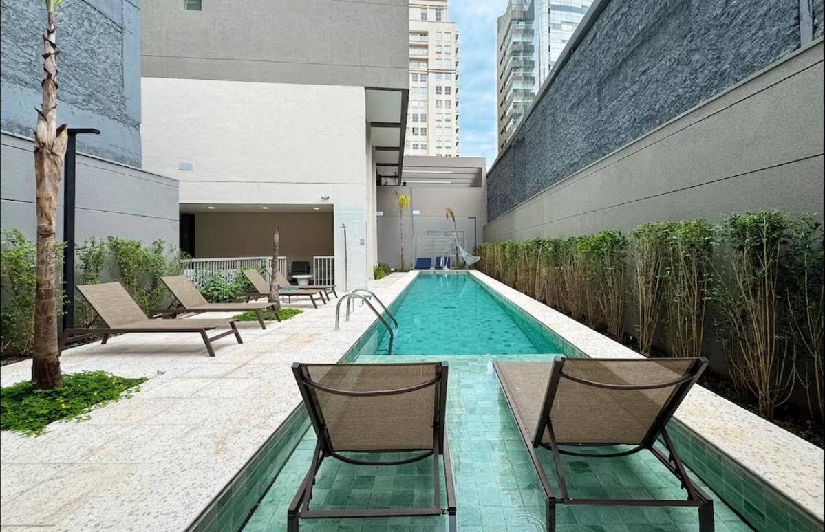 Apartamento Pinheiros I Faria Lima, Apto Studio, 50m Metro, Piscina, Wi-fi