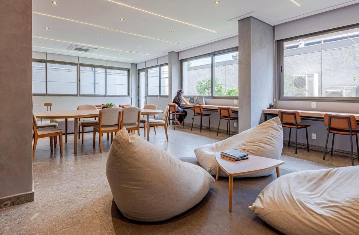 Apartamento Pinheiros I Faria Lima, Apto Studio, 50m Metro, Piscina, Wi-fi