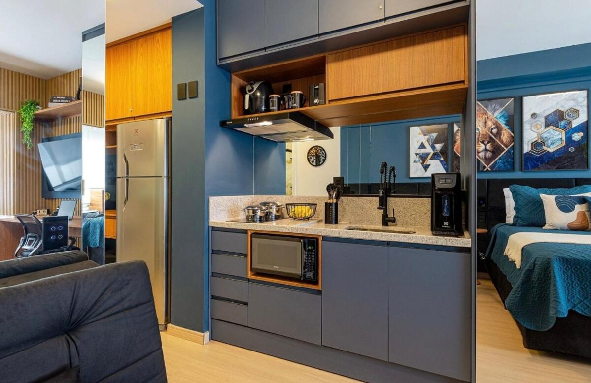 Pinheiros I Faria Lima, Apto Studio, 50m Metro, Piscina, Wi-fi *