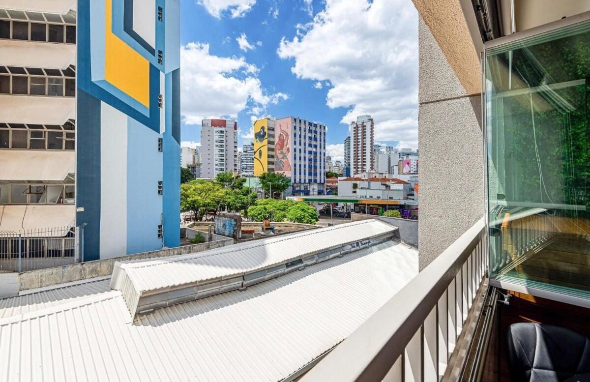 Pinheiros I Faria Lima, Apto Studio, 50m Metro, Piscina, Wi-fi Apartamento