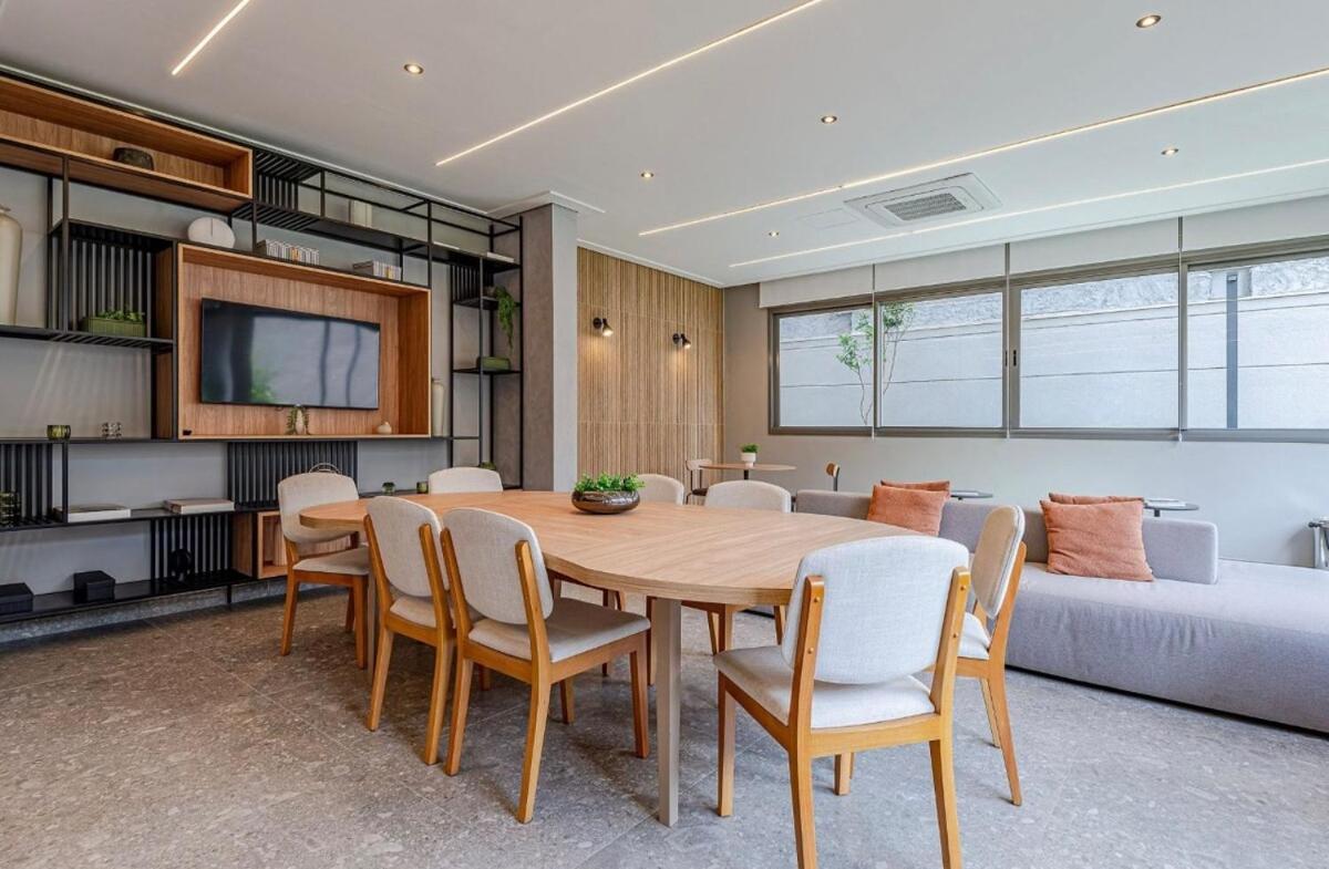 Pinheiros I Faria Lima, Apto Studio, 50m Metro, Piscina, Wi-fi Apartamento
