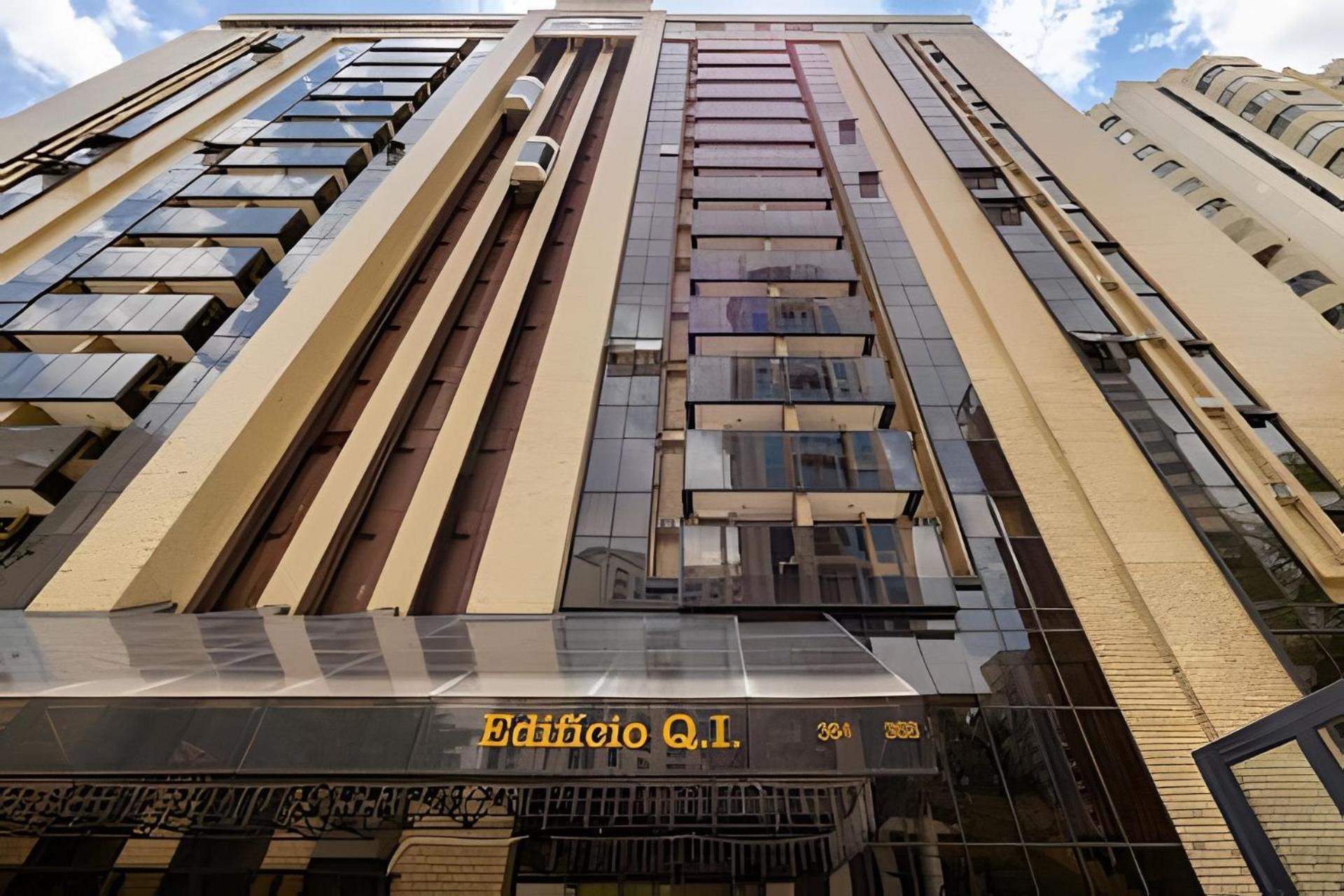 Easy Star - Charmoso Flat C/vaga Em Moema - Qx01i *