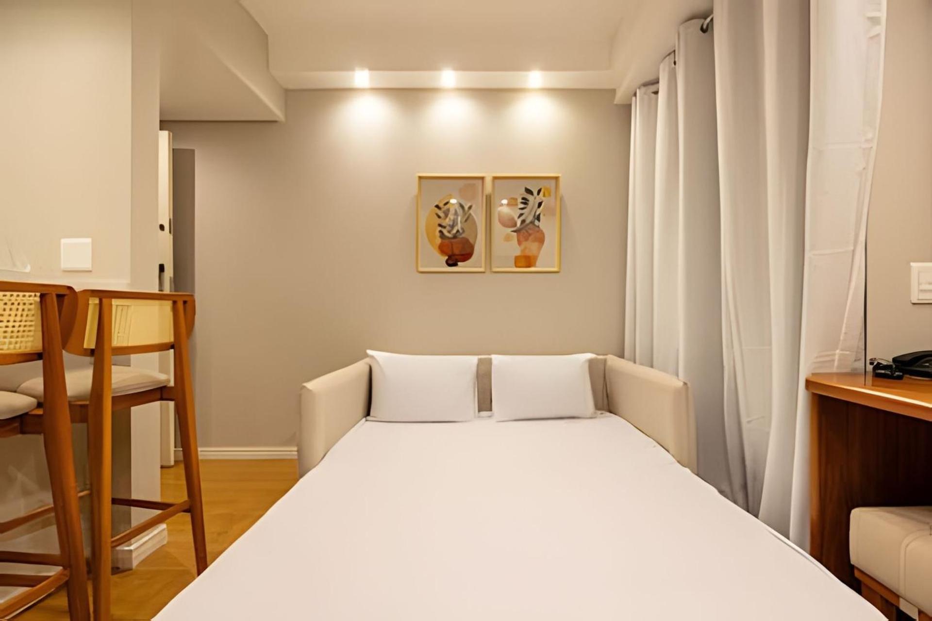 Easy Star - Charmoso Flat C/vaga Em Moema - Qx01i São Paulo