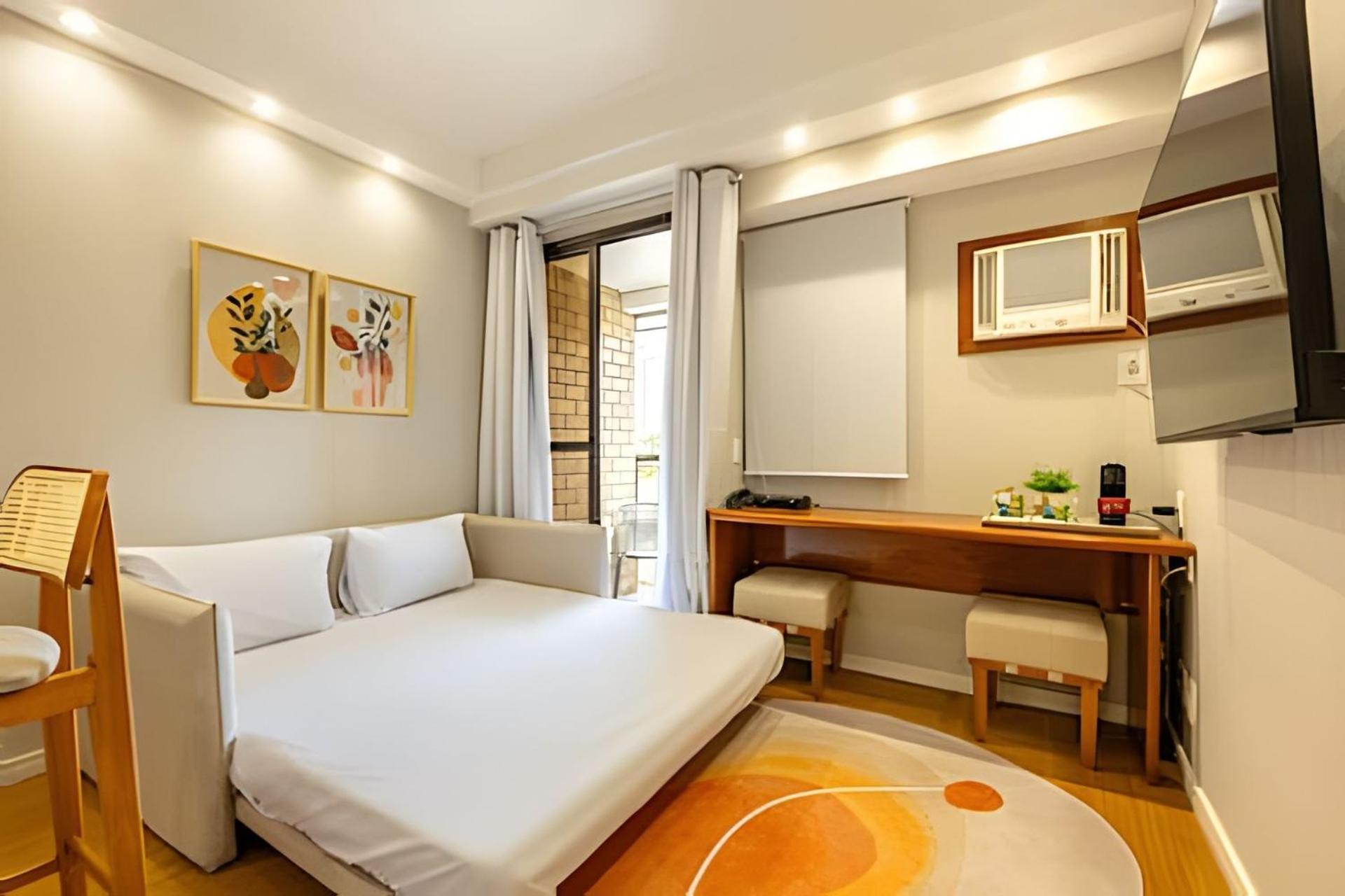 Easy Star - Charmoso Flat C/vaga Em Moema - Qx01i * São Paulo