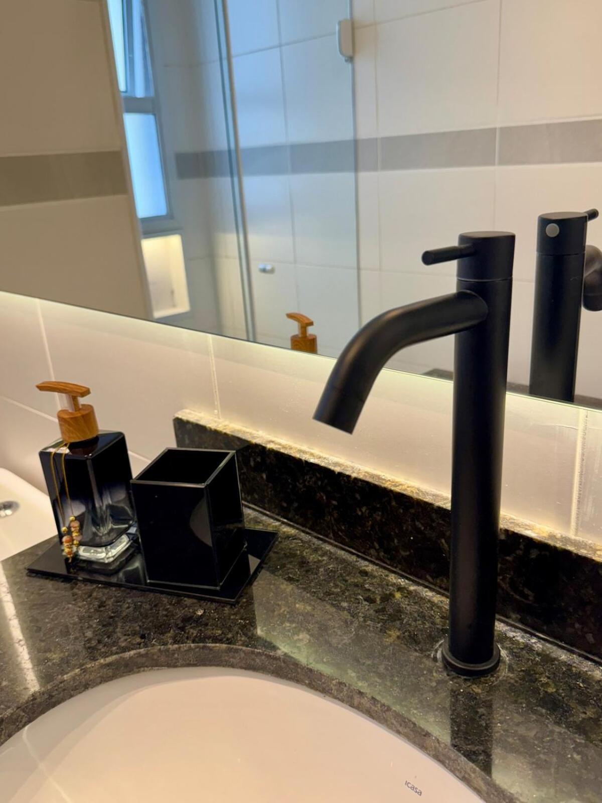 Apartamento Ap, Banheira, Tv58, Amplo, Uh84 *