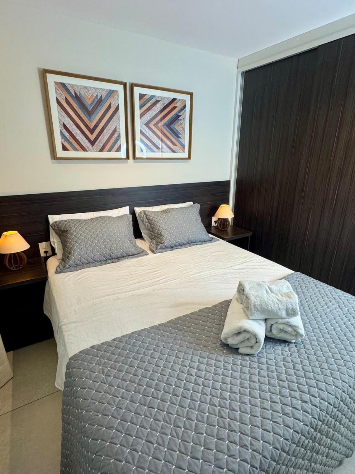 Ap, Banheira, Tv58, Amplo, Uh84 Apartamento