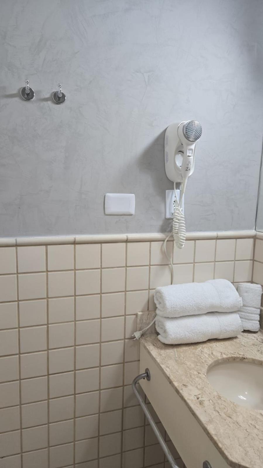 Apartment Unique 15min Cons