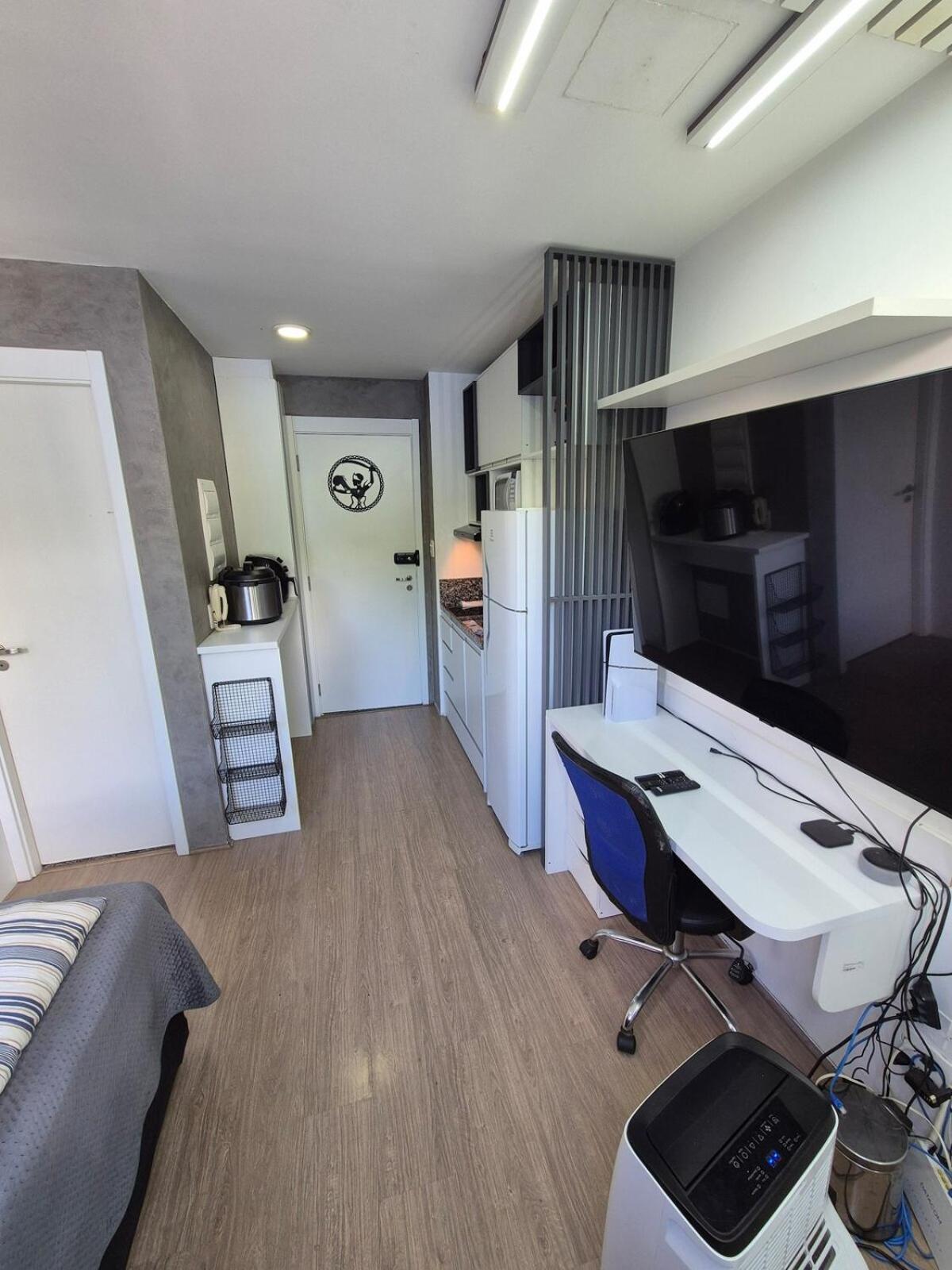 Loft Com Ar Condicionado E Piscina A 86 Metros Do Metro Bras * Sao Paulo