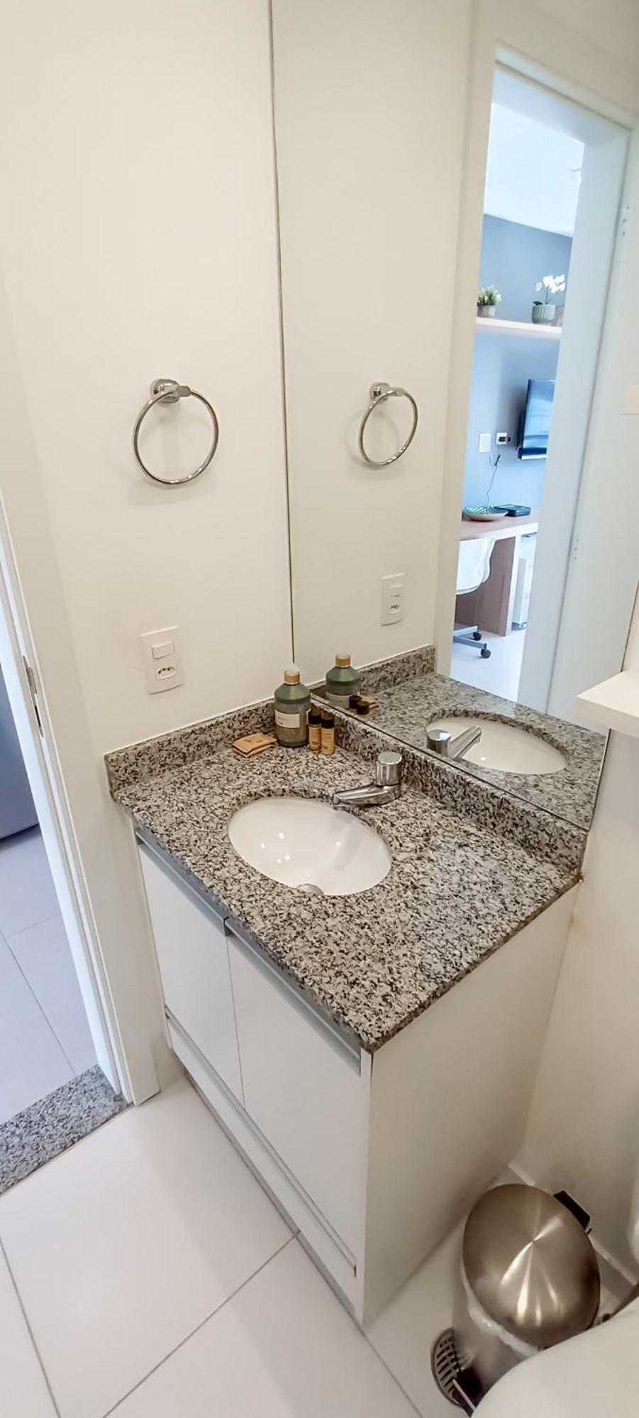 Evergreen Escape - Lindo Ape Na Liberdade * Sao Paulo