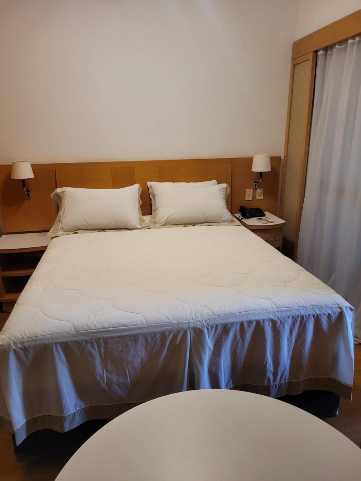Flat 4 Estrelas Jardins - *