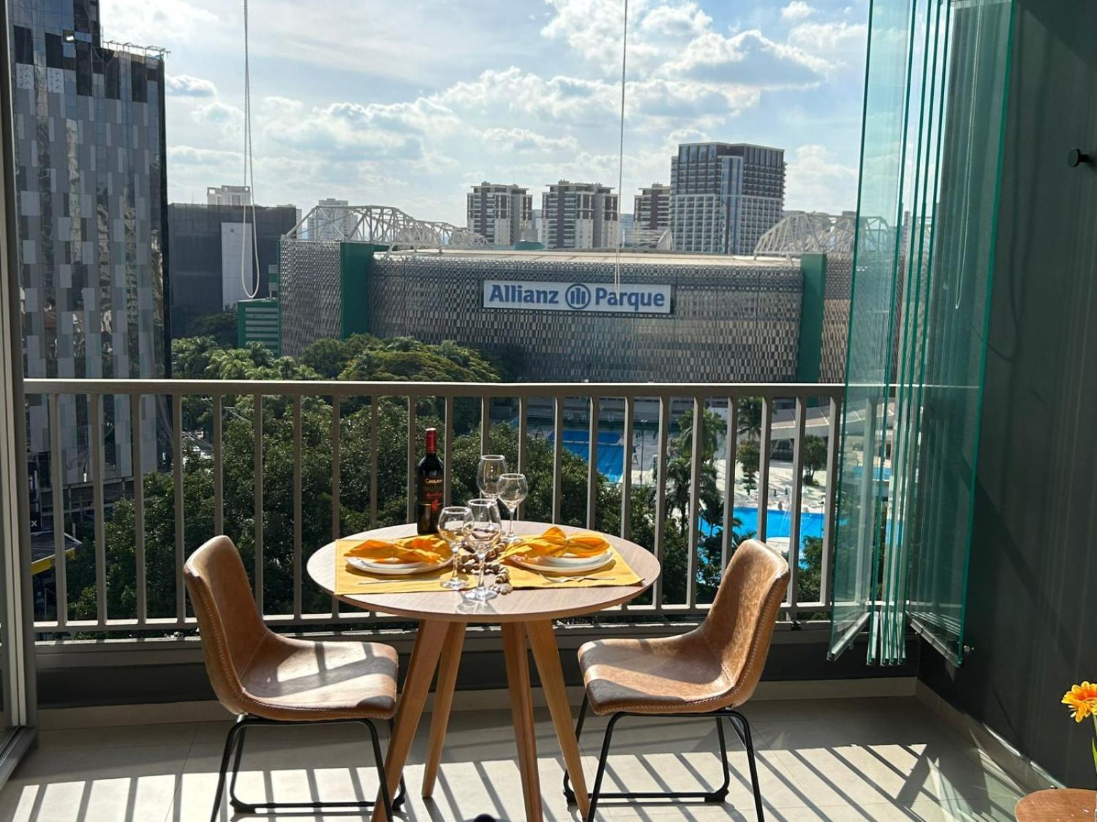 Luxo Ao Lado Allianz Apartamento *