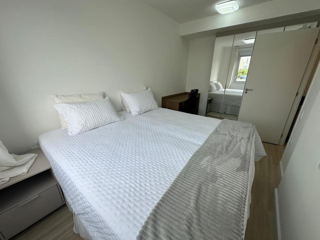 Apto De 1 Dorm Com Cama King Em Moema *