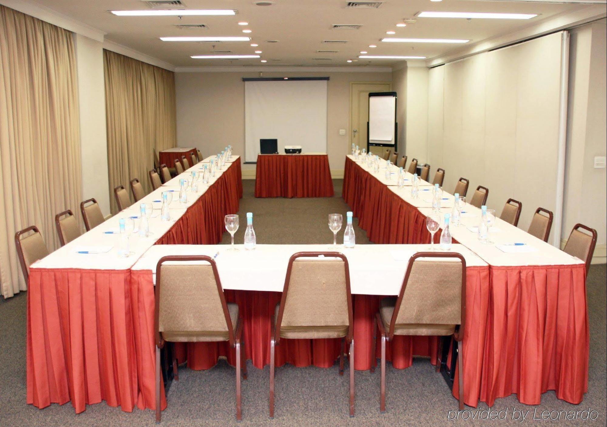 Hotel Transamerica Executive Perdizes 4*