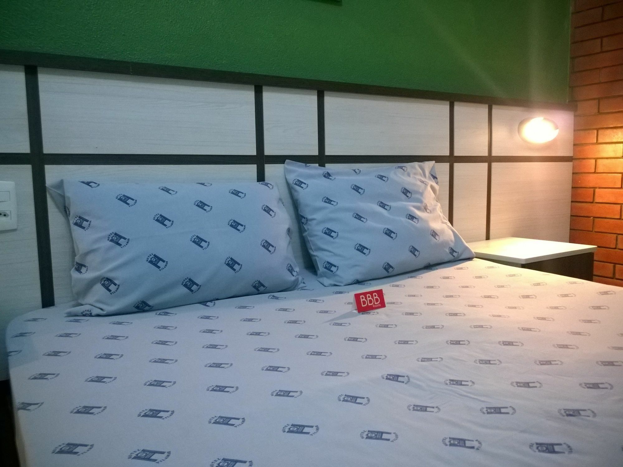 Hotel Bbb Metro Praca Da Arvore Sp 2*